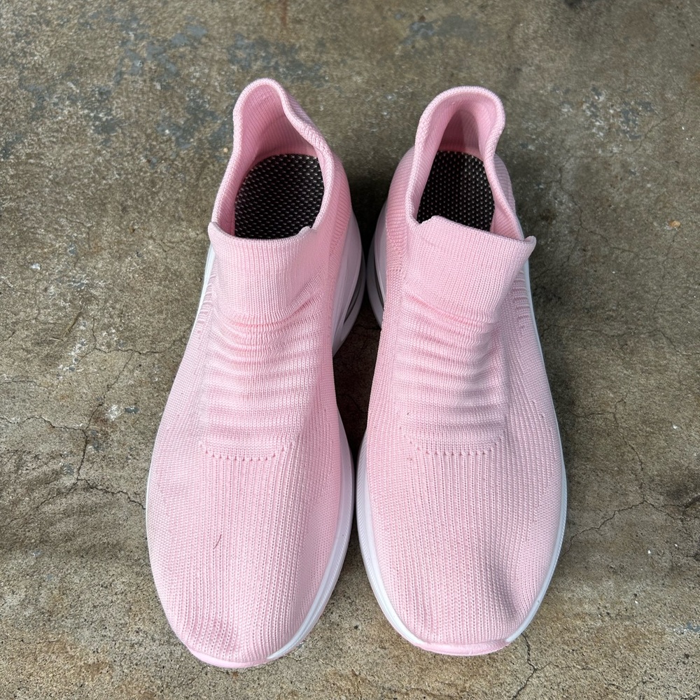 Pastel Pink Sneakers with Sock-Like Design and Comfortable Fit
